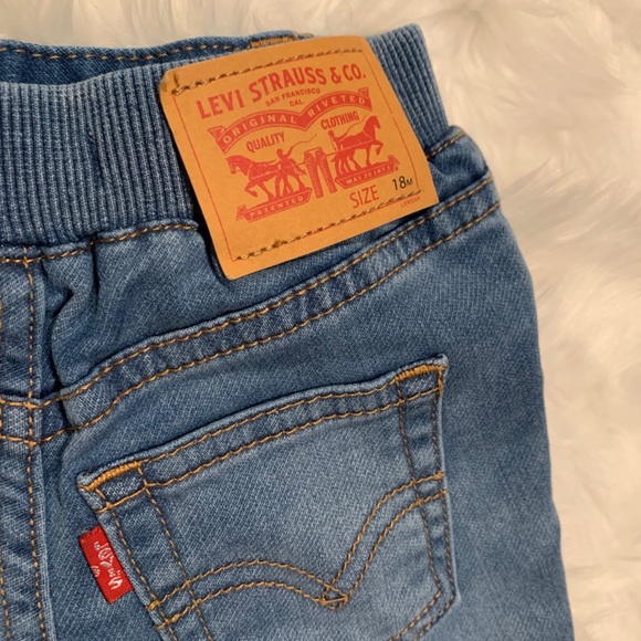 Toddler Levi jean shorts - Picture 3 of 4